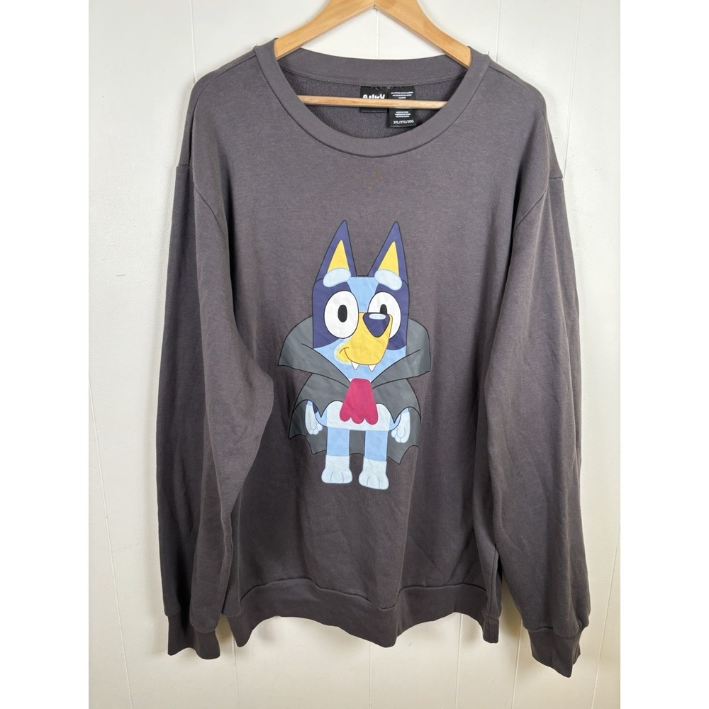Bluey Mens 3XL Gray Halloween Vampire Bluey Graphic Sweatshirt‎